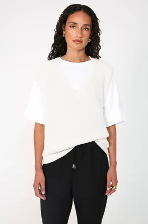lineate vest / ivory white