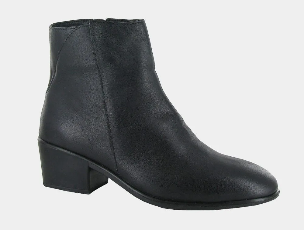 Naot Goodie 17497 Chelsea Boot