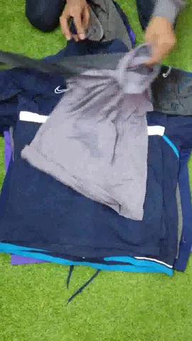 Nike Nylon Track Jackets 16 pcs