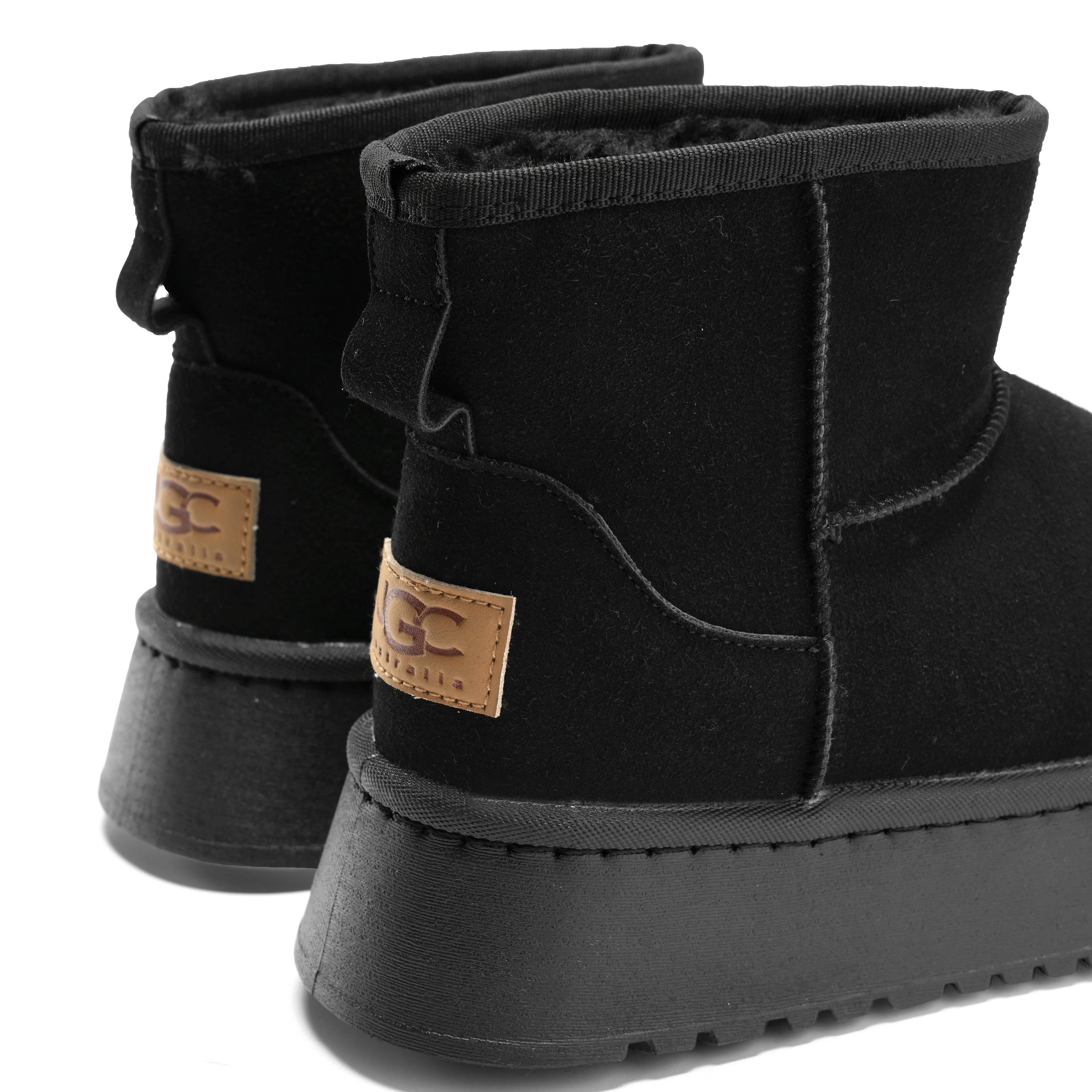 Ultra-Soft Mini Boots for Cold Weather - black