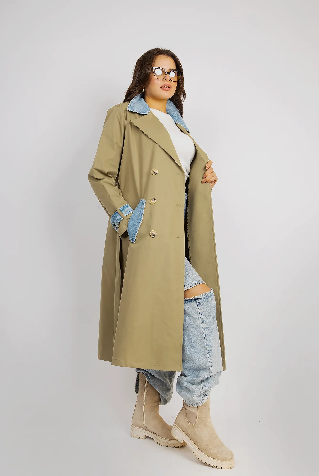 Urban Edge Trench Coat With Denim Highlights - Green