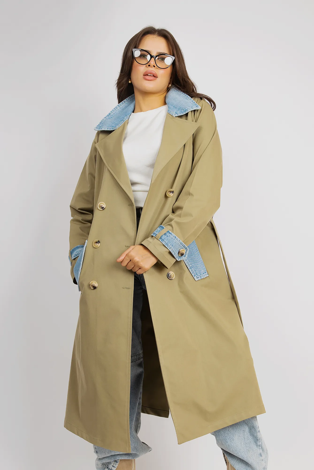 Urban Edge Trench Coat With Denim Highlights - Green