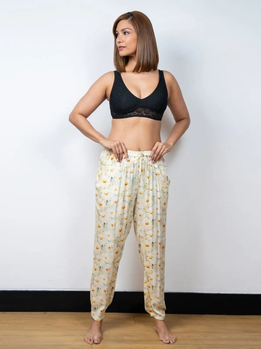 Vivian - Lounge Pant in Ivory